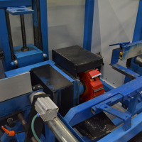 5134 - FREZARKA CIESIELSKA DO ZACIĘĆ WĘGŁOWYCH SCHNEIDER ZKT