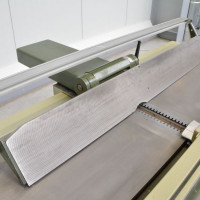 5223- WYRÓWNIARKA SCM F520