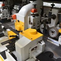 5637 - STRUGARKA CZTEROSTRONNA LEADERMAC COMPACT 823 DO MOKREGO