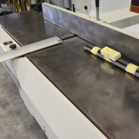 5834 - WYRÓWNIARKA SCM F520E