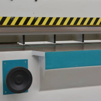 6465 - GILOTYNA VEMAC HYDRAULICZNA 2,7M