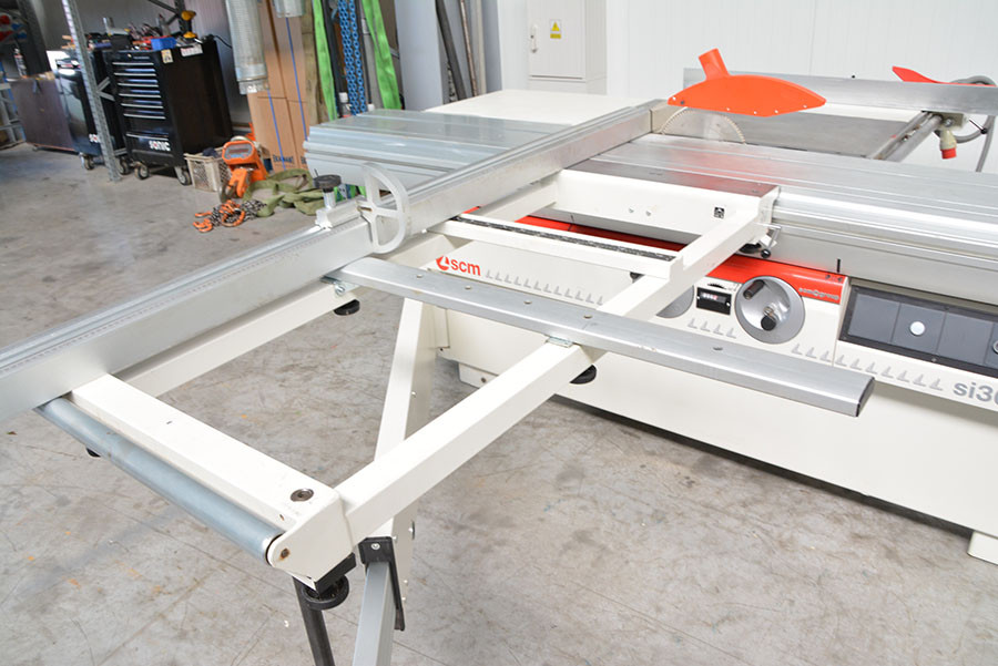 5604 - PILARKA FORMATOWA SCM SI300 CLASS