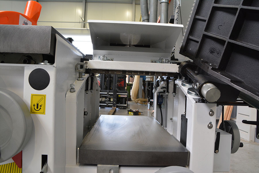 5681 - MASZYNA WIELOCZYNNOŚCIOWA SICAR