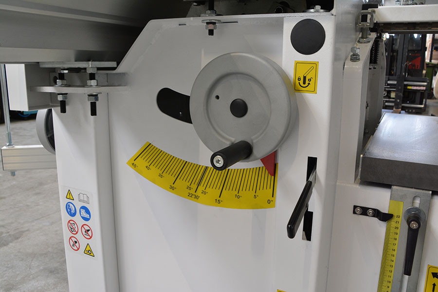 5681 - MASZYNA WIELOCZYNNOŚCIOWA SICAR