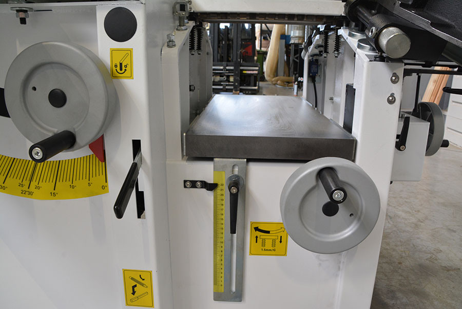 5681 - MASZYNA WIELOCZYNNOŚCIOWA SICAR