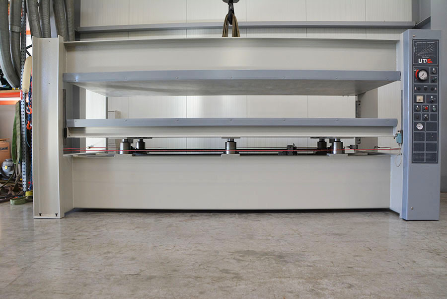 5722 - PRASA DO FORNIROWANIA ITALPRESSE UT6/L