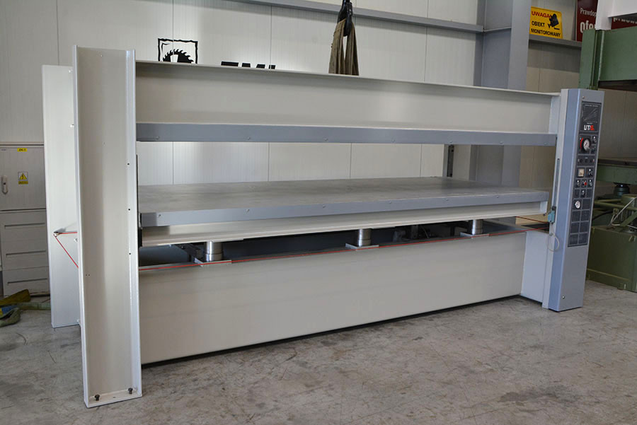 5722 - PRASA DO FORNIROWANIA ITALPRESSE UT6/L