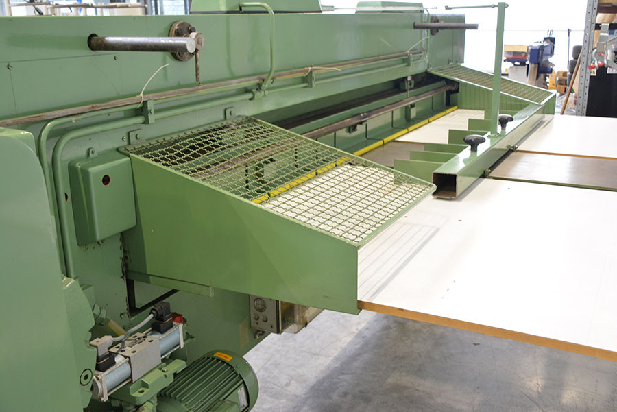 5552 - GILOTYNA DO FONIRU JOSTING