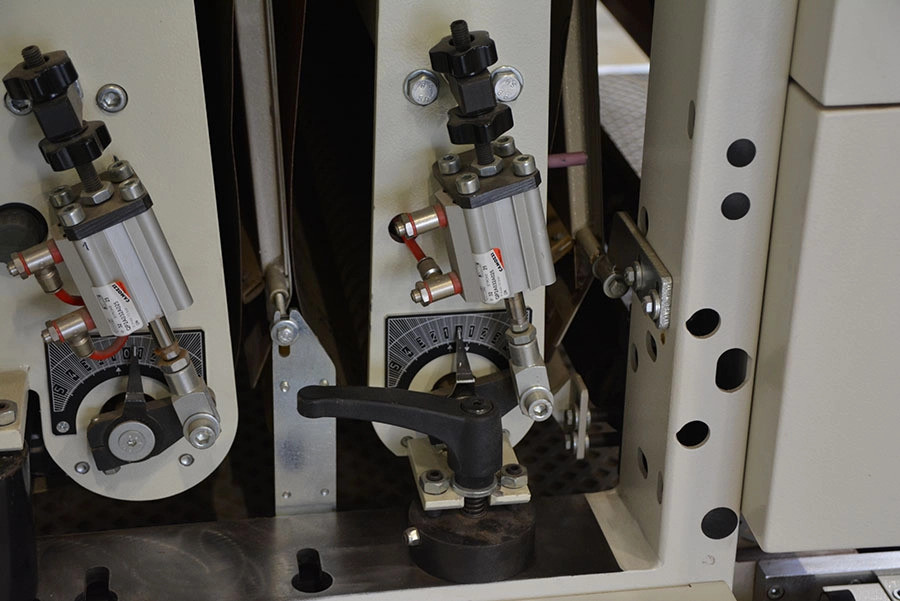 5778 - SZLIFIERKA SZEROKOTAŚMOWA SCM SANDYA 5 SF