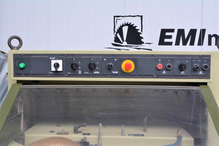 5857- STRUGARKA CZTEROSTRONNA SCM P64