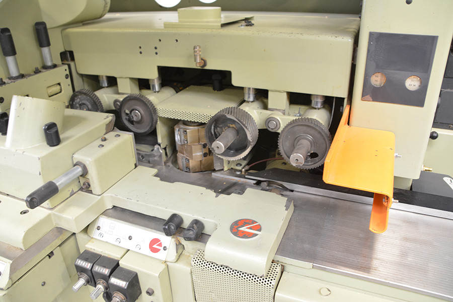 5975 - STRUGARKA CZTEROSTRONNA SCM COMPACT 23
