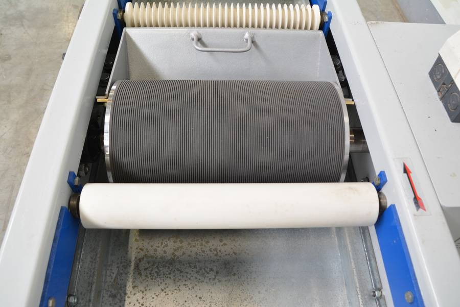 6367 - NAKŁADARKA KLEJU FIN