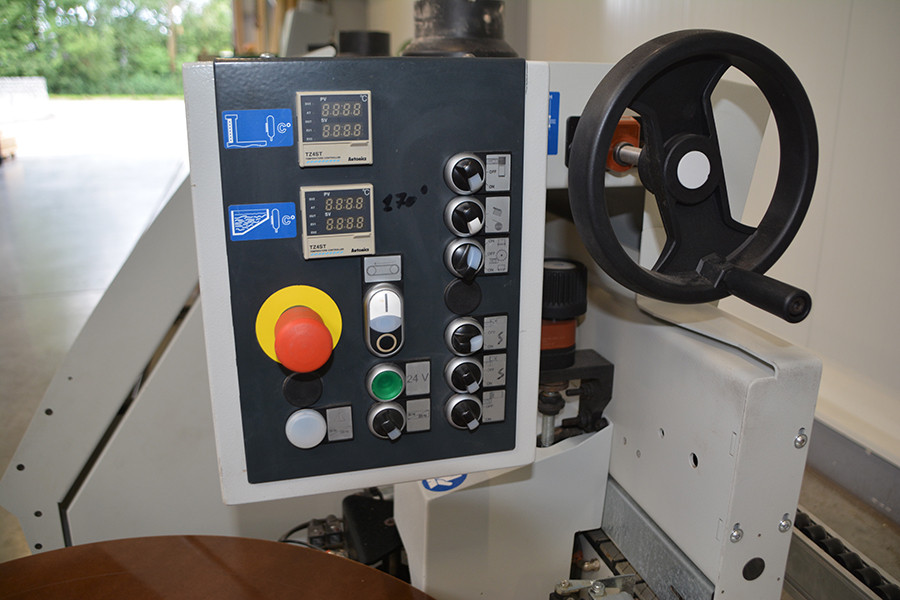 6549 - OKLEINIARKA BIESSE AKRON 1320