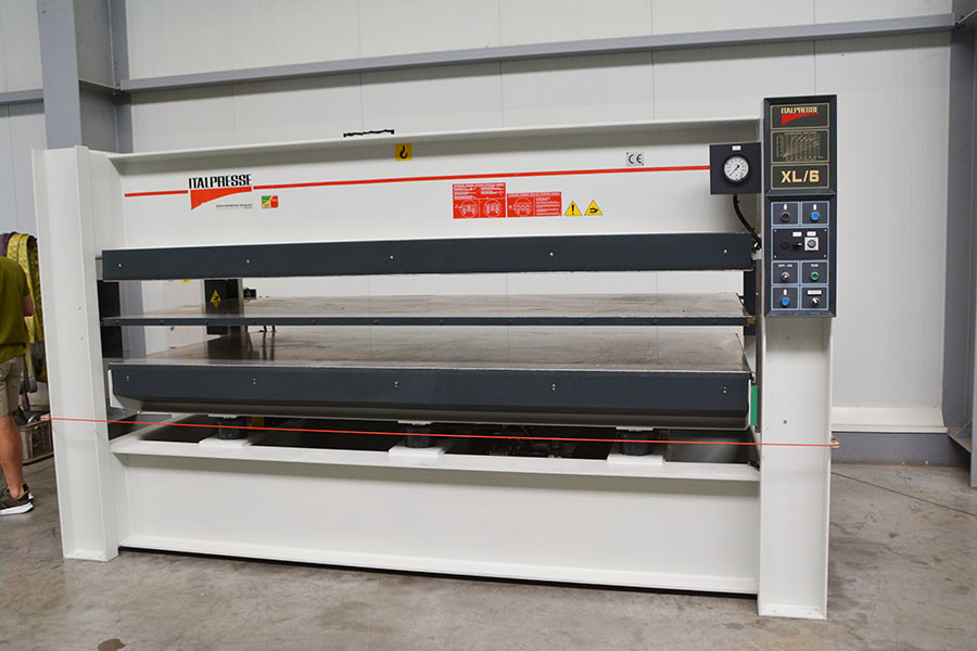6667 - PRASA DO FORNIROWANIA ITALPRESSE XL/6 3000x1300