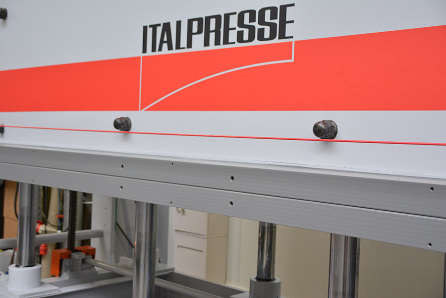 5947 - PRESĂ DE PLACEL ITALPRESSE BX8