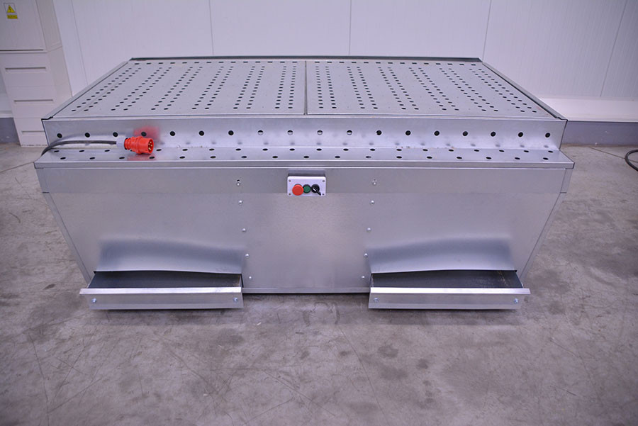 6245 - STÓŁ SZLIFIERSKI ARIATECH 400V ZE ŚCIANKĄ