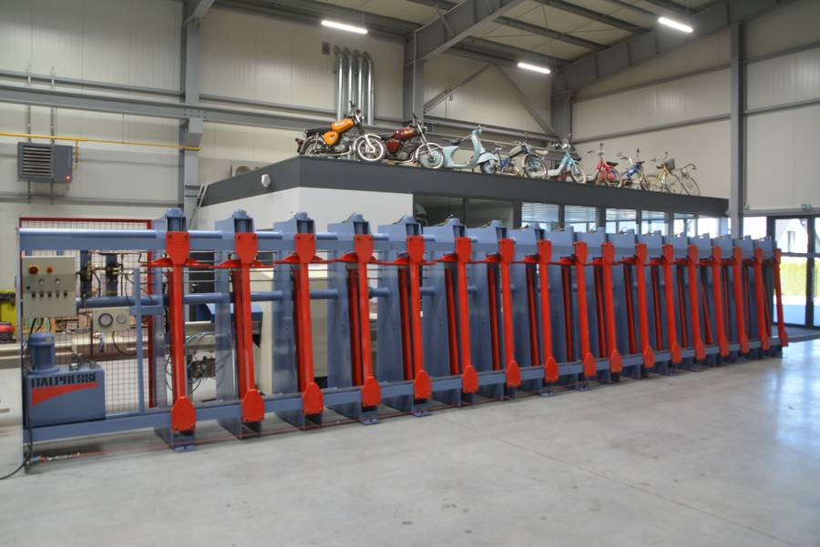 6327 - PRASA RAMOWA ITALPRESSE