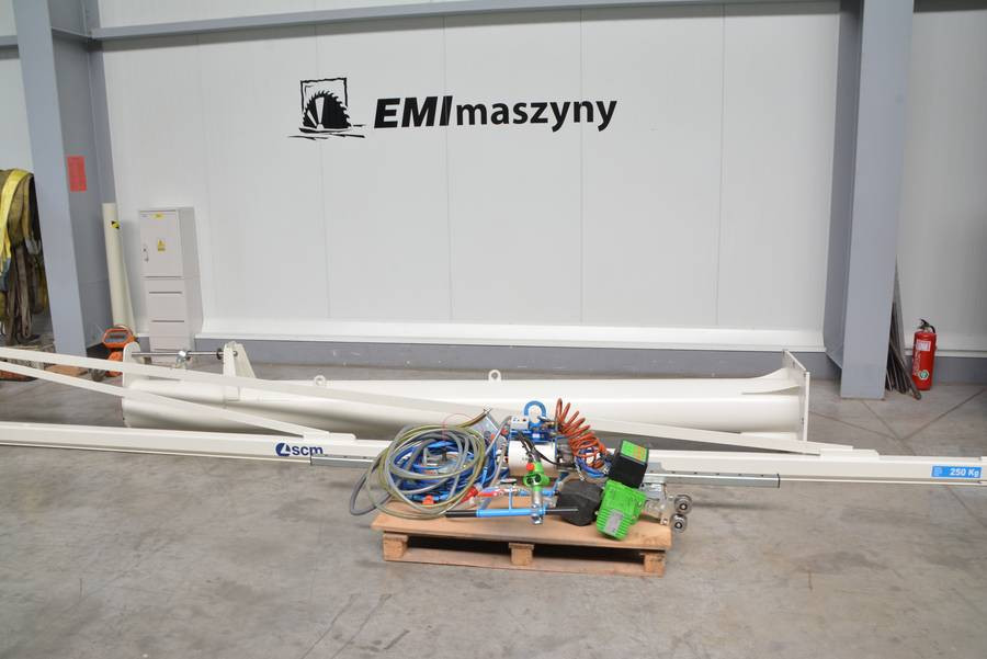 6455 - ŻURAW SŁUPOWY MANIPULATOR SCM LIFTER