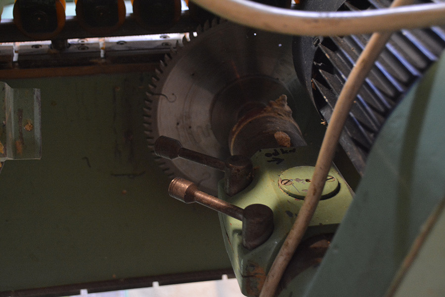 FORMATYZERKO-CZOPIARKA TOS SVITAVY