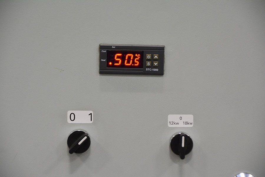 5868- ELEKTRYCZNY PODGRZEWACZ WODY DO PRASY