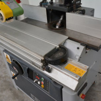 5851- FREZARKA DOLNOWRZECIONOWA FELDER F700Z