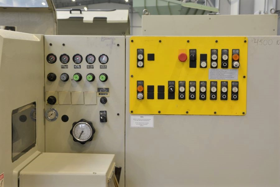 5543- STRUGARKA CZTEROSTRONNA WEINIG UNIMAT 23