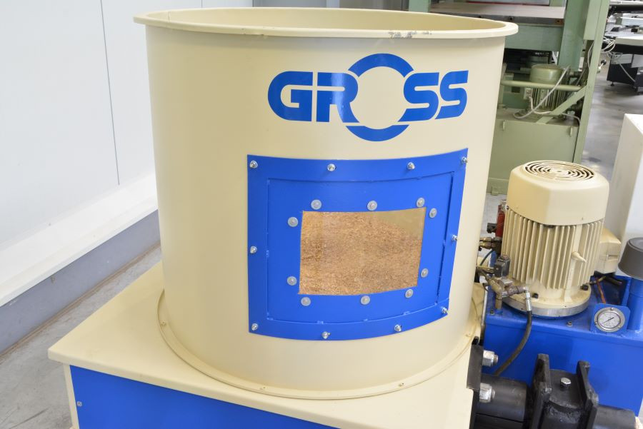 5670- BRYKIECIARKA GROSS