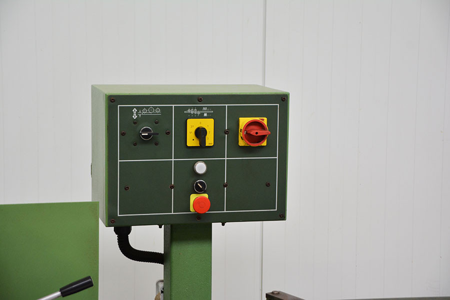 5704 - STRUGARKA CZTEROSTRONNA GUILLIET