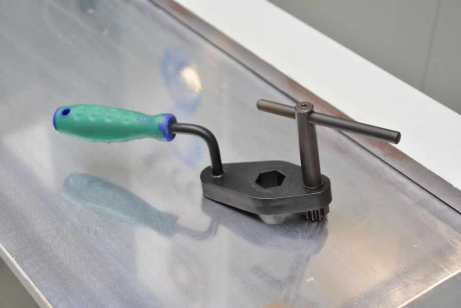 5961- KLUCZ DO GŁOWIC STRUGAREK SCM