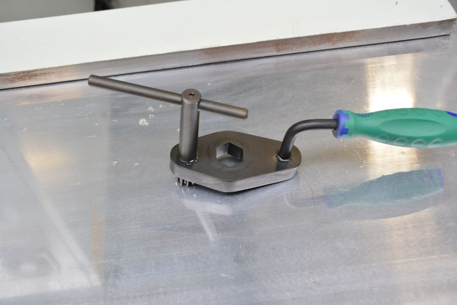 5961- KLUCZ DO GŁOWIC STRUGAREK SCM