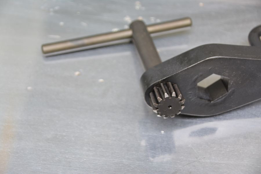 5961- KLUCZ DO GŁOWIC STRUGAREK SCM