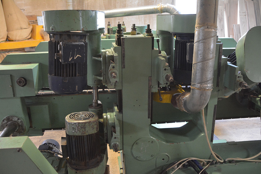 FORMATYZERKO-CZOPIARKA TOS SVITAVY