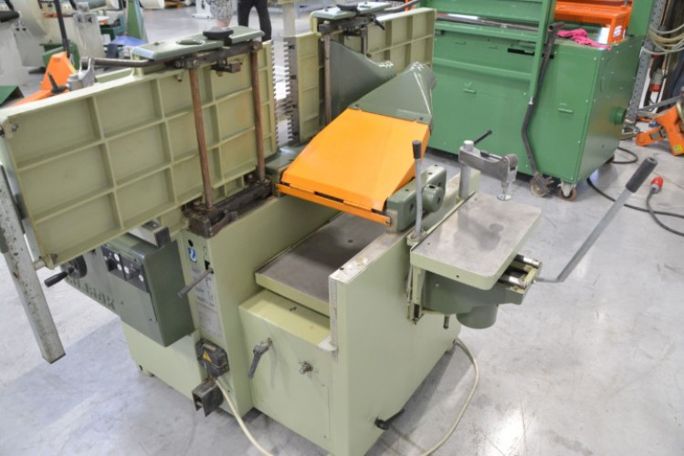 4758 - MULTIFUNKČNÝ STROJ SCM MINIMAX CU 350K