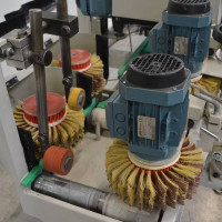 6342 - SZCZOTKARKA TRZYSTRONNA QUICKWOOD SYSTEM CD2-300