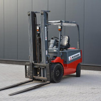 4085 - WÓZEK WIDŁOWY MITSUBISHI ELEKTRYCZNY