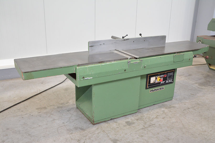 5148 - WYRÓWIARKA FUNKEN