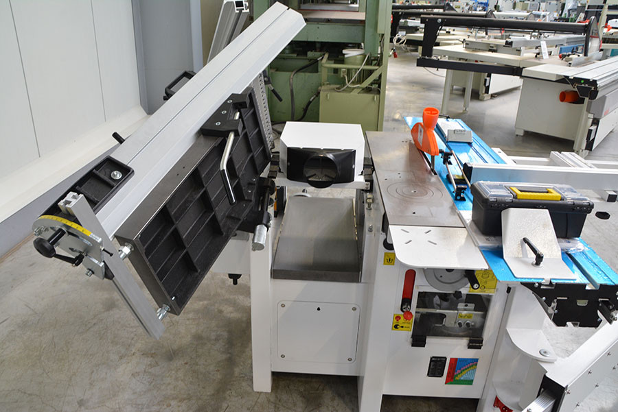 5681 - MASZYNA WIELOCZYNNOŚCIOWA SICAR