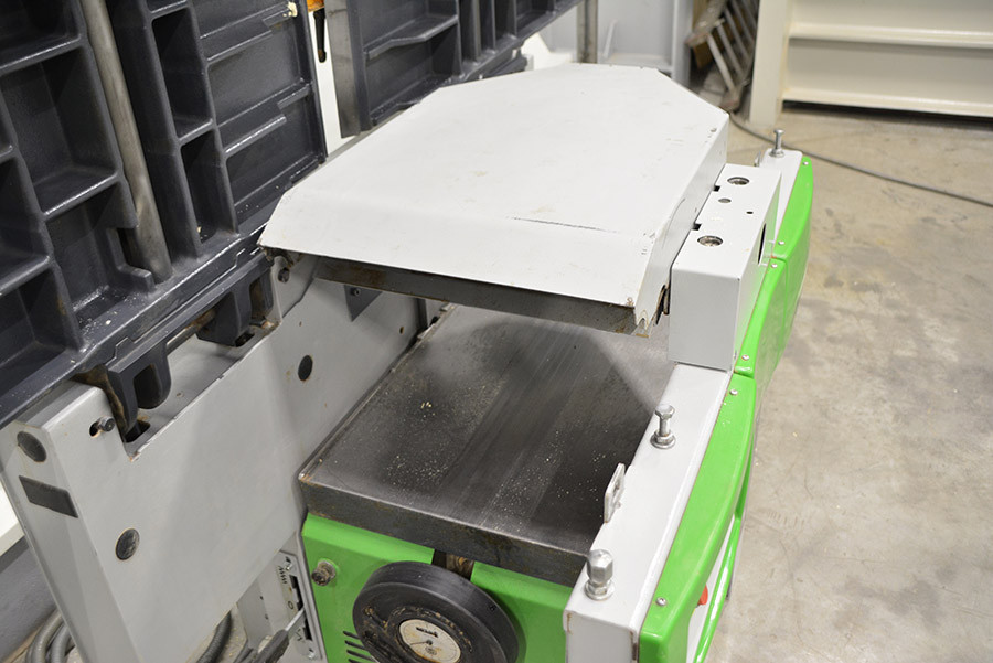 6085 - WYRÓWNIARKO-GRUBOŚCIÓWKA FELDER AD741