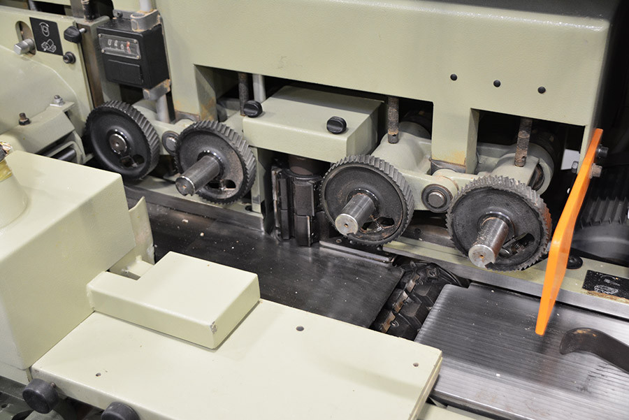 6089 - STRUGARKA CZTEROSTRONNA SCM P64