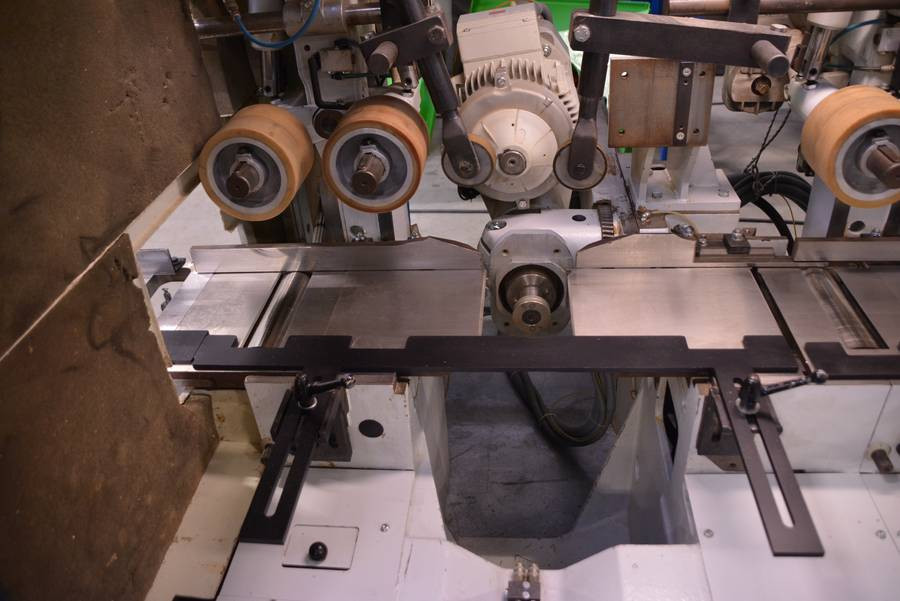 6262 - PROFILARKA STRUGARKA CZTEROSTRONNA WEINIG POWERMAT 1000