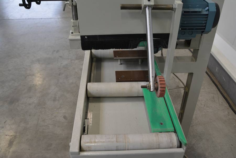 6342 - SZCZOTKARKA TRZYSTRONNA QUICKWOOD SYSTEM CD2-300