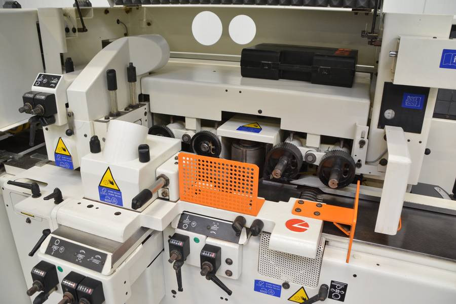 6370 - STRUGARKA CZTEROSTRONNA SCM COMPACT 23K