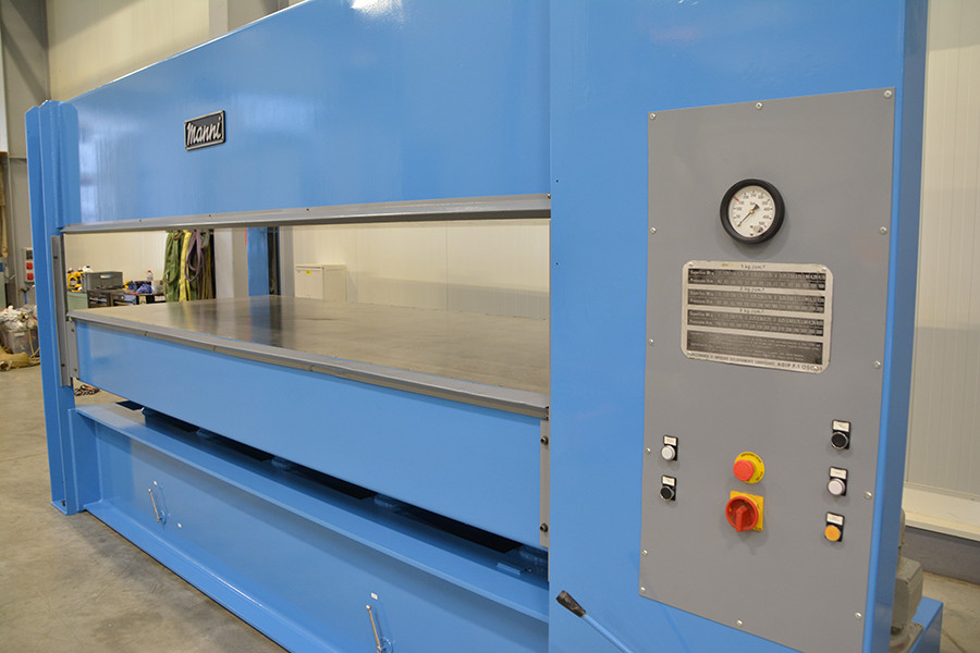 6529 - PRASA MANNI 3500x1300
